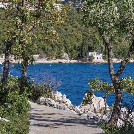 Gorgeous Apartment In Crikvenica With Kitchen 외부 사진