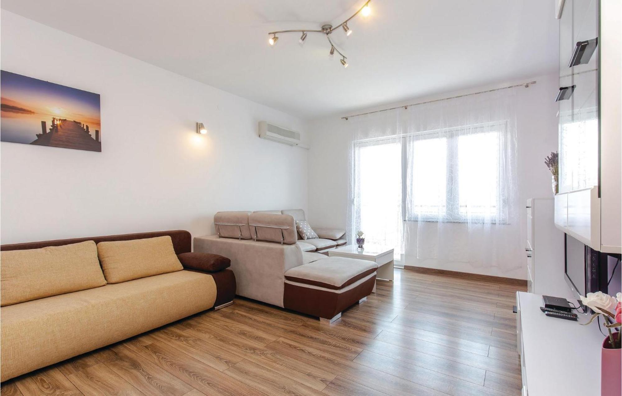 Gorgeous Apartment In Crikvenica With Kitchen 외부 사진