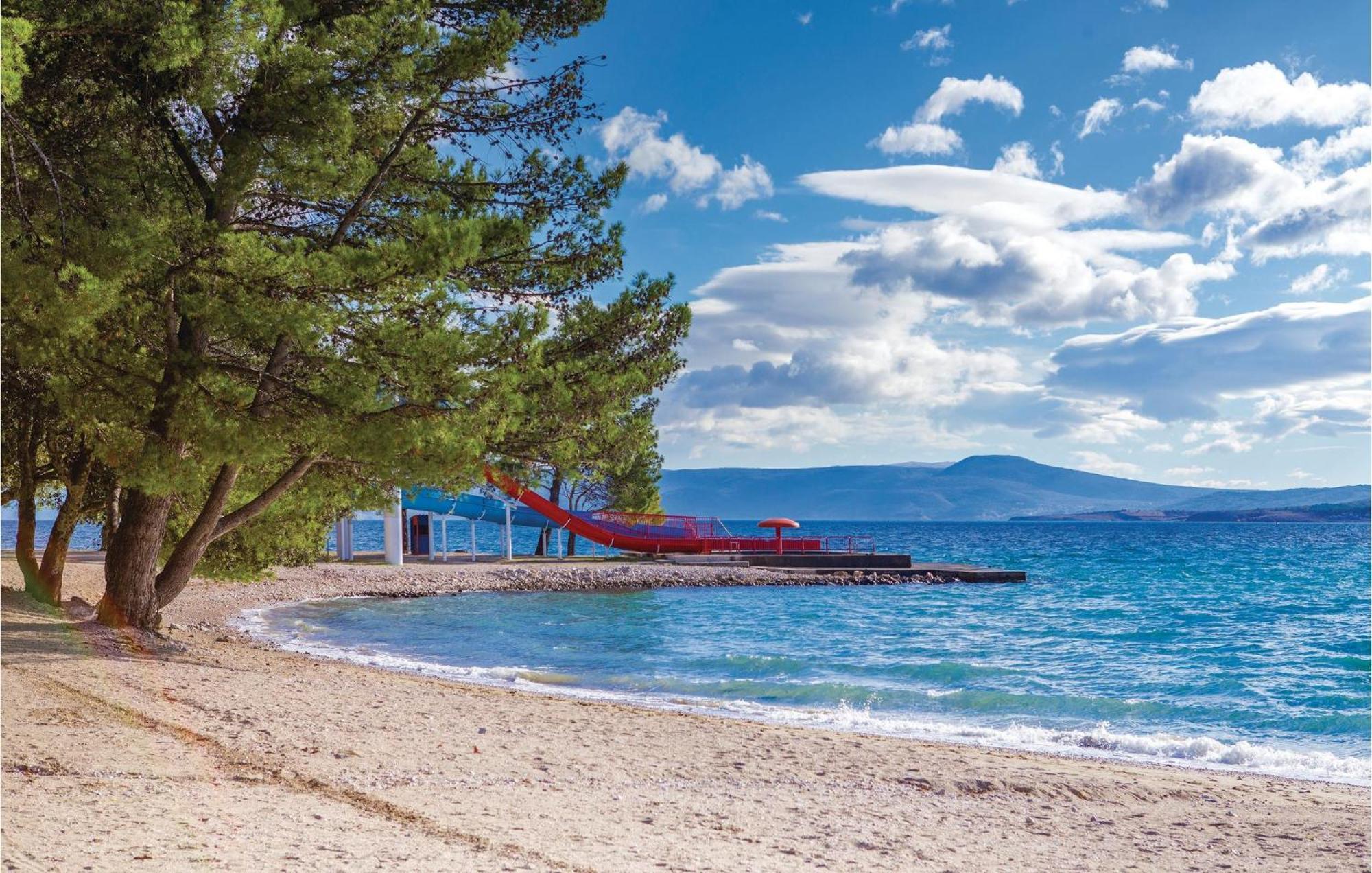 Gorgeous Apartment In Crikvenica With Kitchen 외부 사진